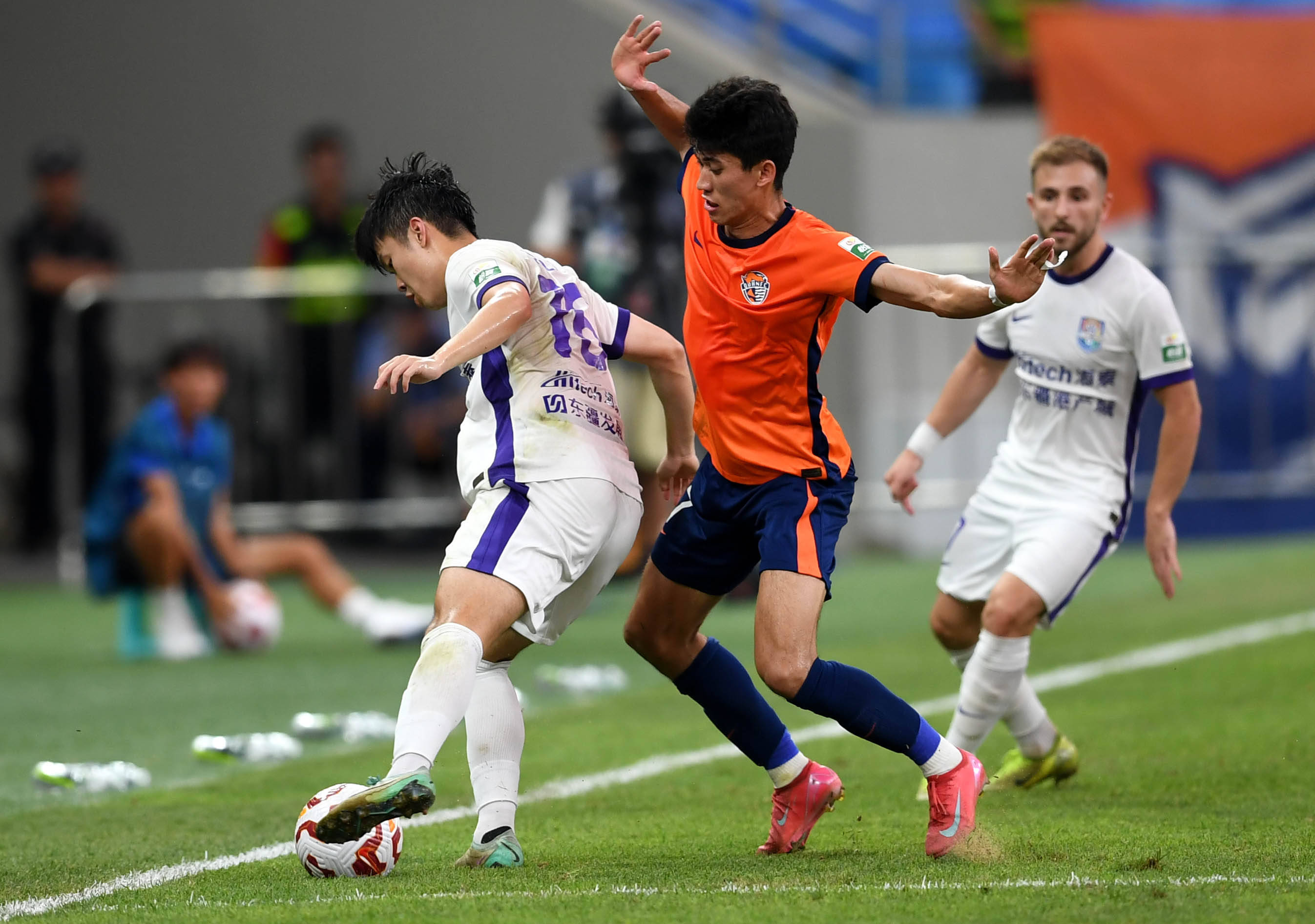 持了阵容的 持了阵容的