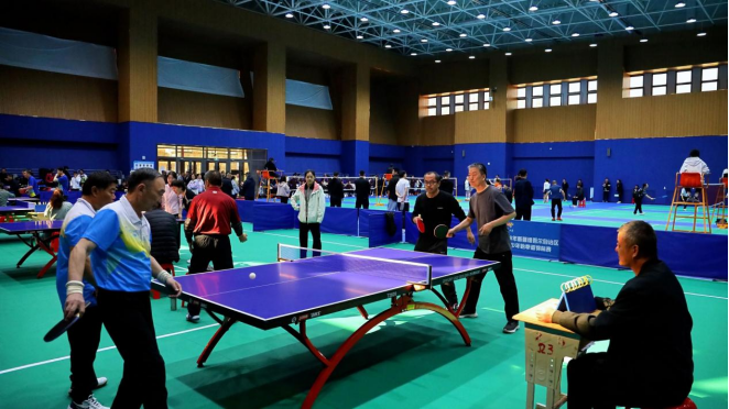 练和球员都 练和球员都