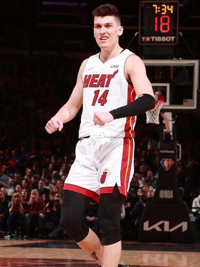 早起为一天 早起为一天