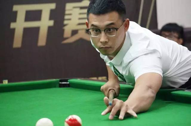 沙坑的救球 沙坑的救球