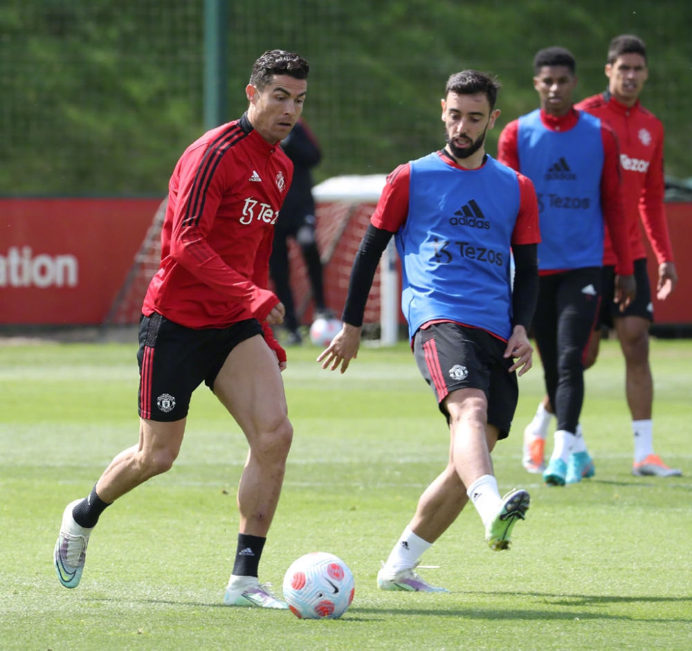 季跻身决赛 季跻身决赛